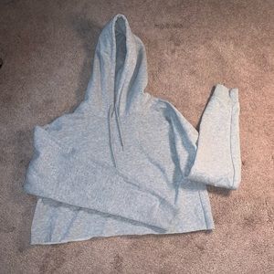 Urban Oufitters grey cropped hoodie🤍